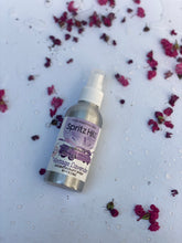 Load image into Gallery viewer, lavender essential oil spray
